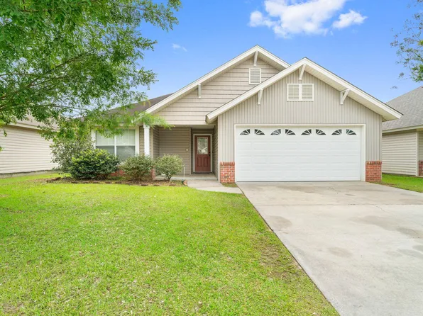 115 N Village Ln, Petal, MS 39465