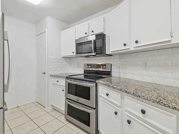 2nd image of 3964 Dream Oak Pl APT 201
