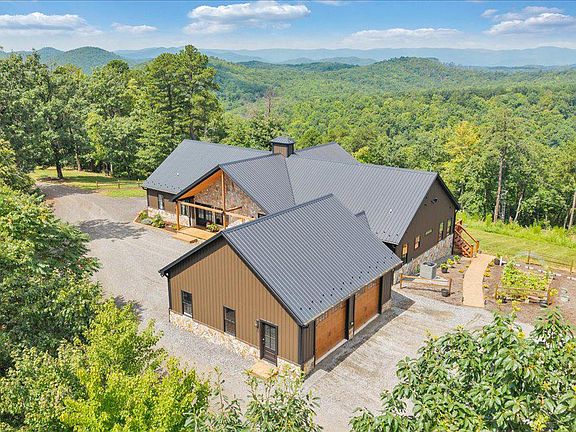3rd image of 415 Grahams Farm Rd