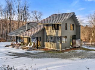 581 Harrington Dr, Austerlitz, NY 12017