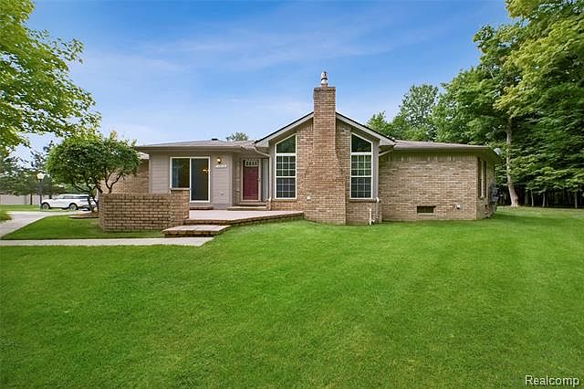 1st image of 11319 Black Walnut Ct