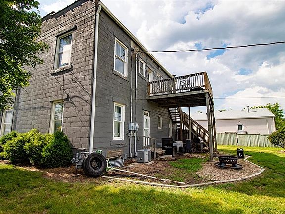 3rd image of 205 S 2nd St