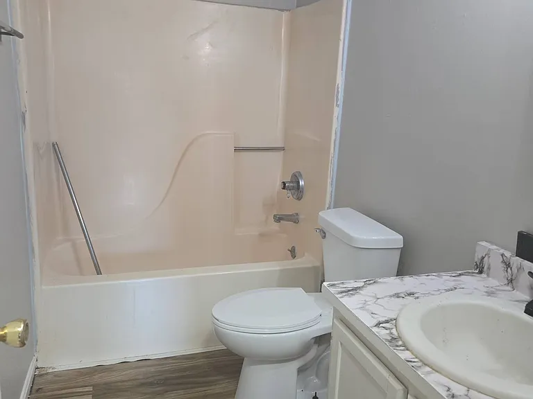 11042 Amburg Ct — Photo 13