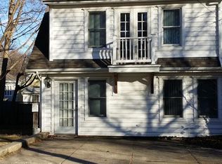 17 Peckham Ave FL 2ND, Providence, RI 02908