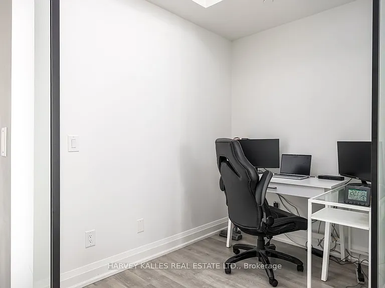 2369 Danforth Ave #710 — Photo 4