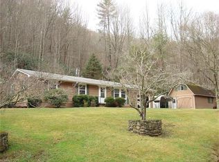 555 Smith Creek Rd, Mars Hill, NC 28754