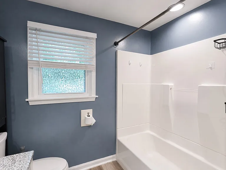 1042 Floral Ct — Photo 21