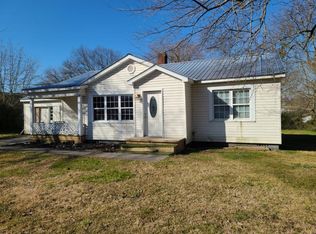 300 Pinehill Dr, Dalton, GA 30721