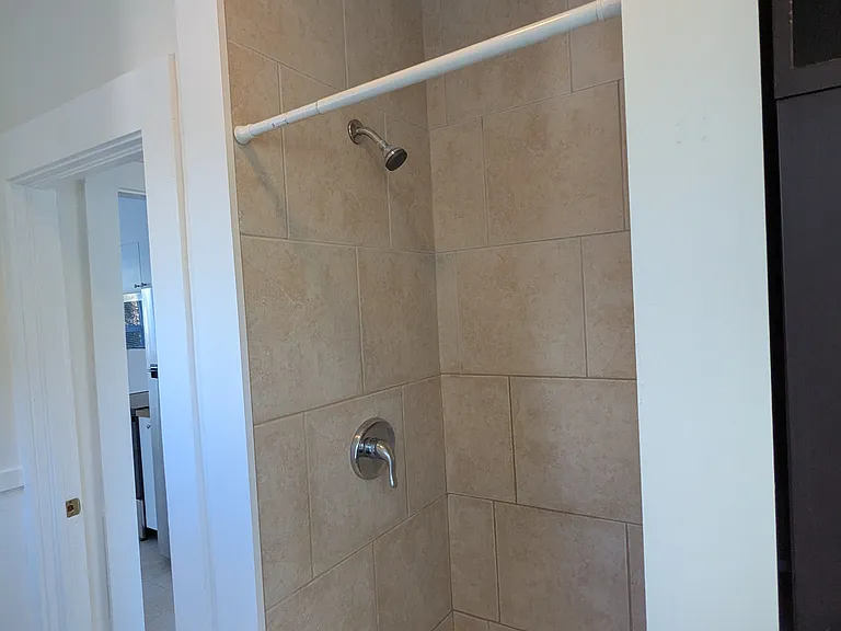 127 S Peninsula Dr #3 — Photo 34