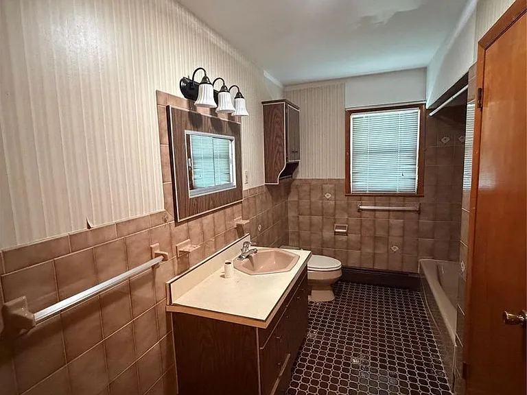 2518 South Ave #1 — Photo 14