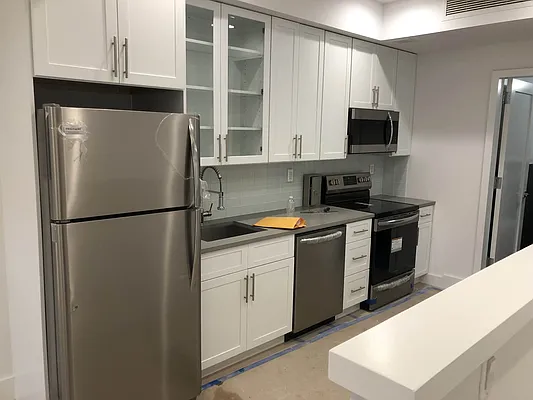 Rented by DK Real Estate Group | media 28