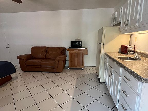 2nd image of 220 NE 18th Ave #3