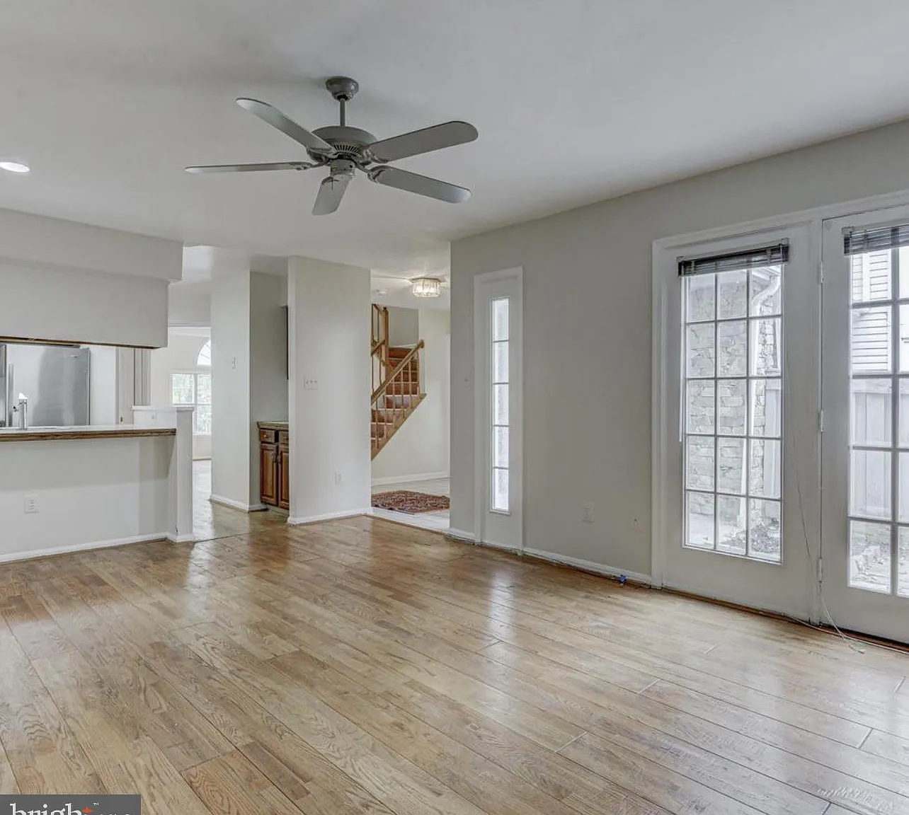 4 bed, 3.5 bath, 2806 sqft, $3,200 — Photo 3