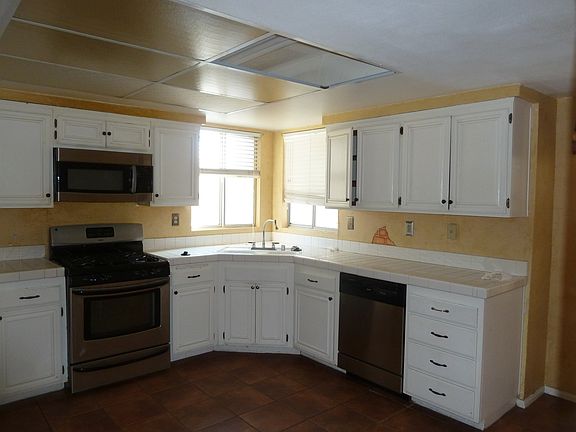 Velutina WayKitchen003_