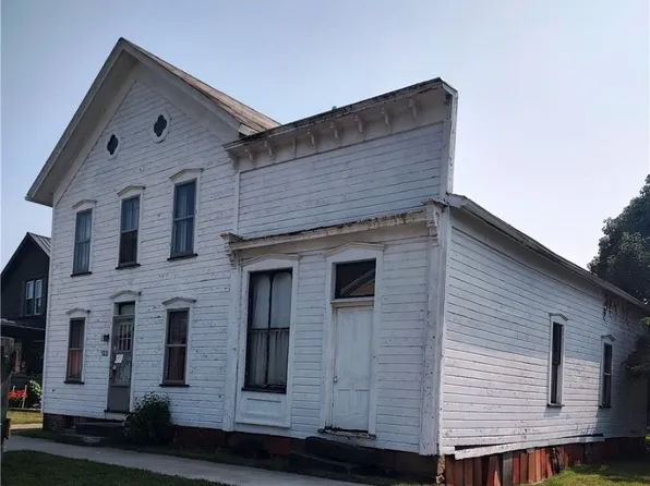 123 S Main St, Tuscarawas, OH 44682