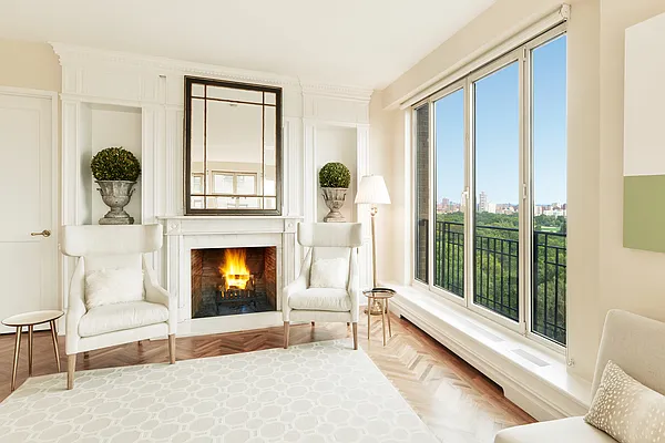 Sold by Sotheby's International Realty | media 3