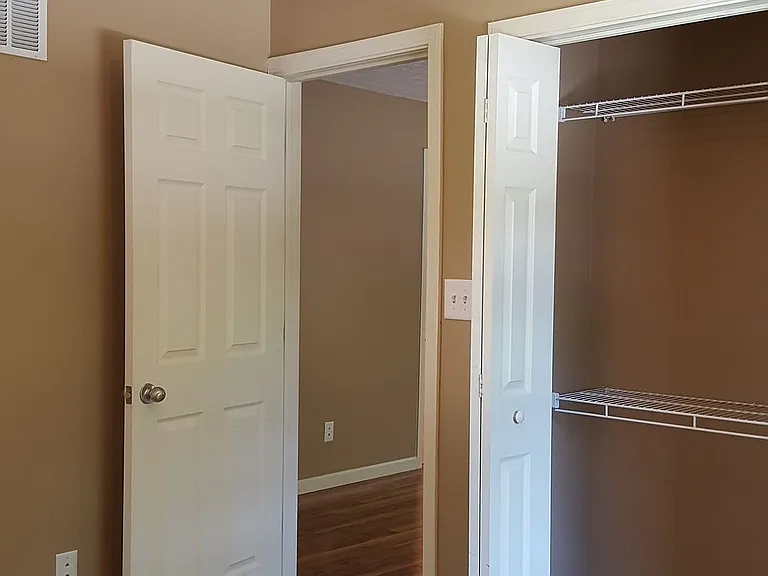 416 N Lincoln St — Photo 7