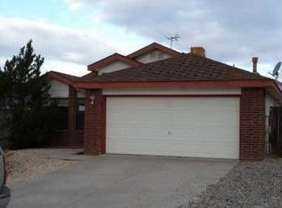 4 Milagro Ct, Los Lunas, NM 87031