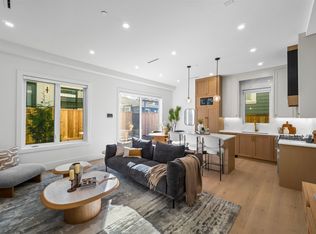 2710 Kitchener St #2, Vancouver, BC V5K3E1