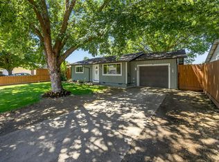 3059 Glengrove Ave, Medford, OR 97501