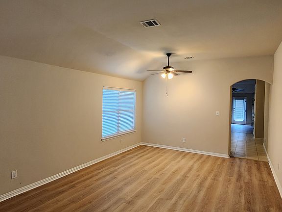 4th image of 8219 Tierra Del Sol Rd