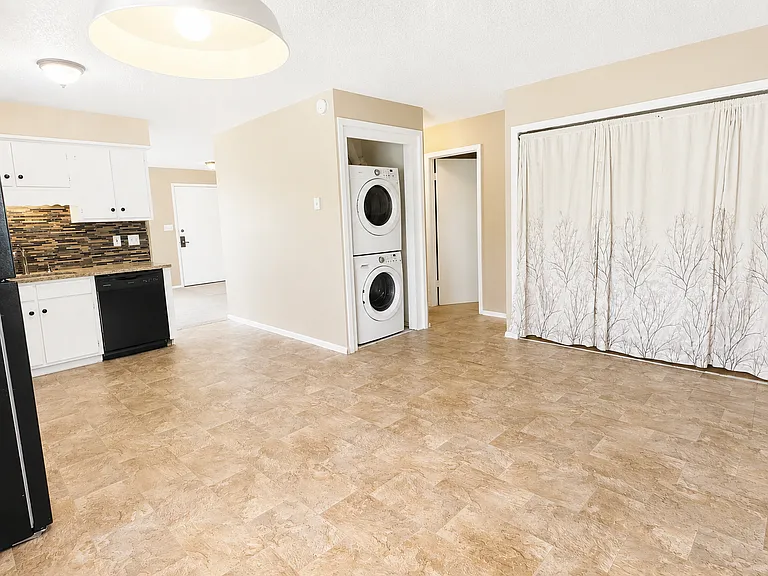 6205 E Ohio Ave #B — Photo 8