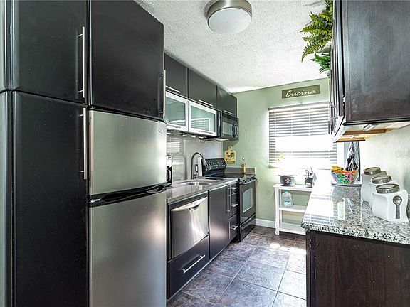 2nd image of 841 4th Ave N APT 31