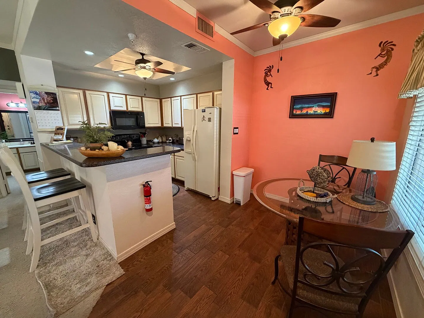 Furnished Winter/ Short Term Condo — Photo 4