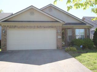 220 Black Water Ln, Lexington, KY 40511