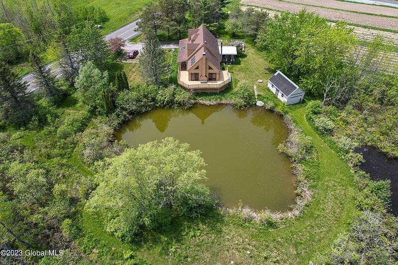 3rd image of 110 Ketcham Road