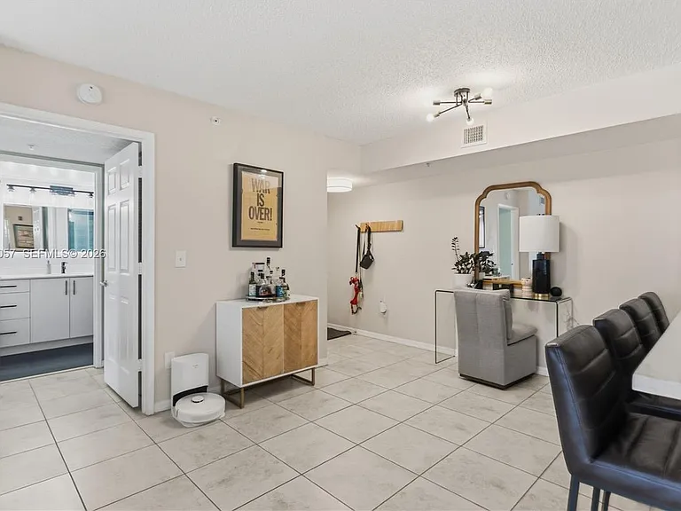 2640 S University Dr #111 — Photo 10