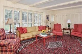 4th image of 2409 W 70th St