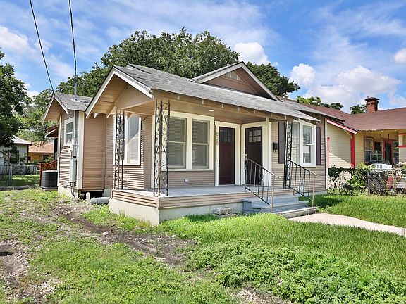 4th image of 828 Burleson St