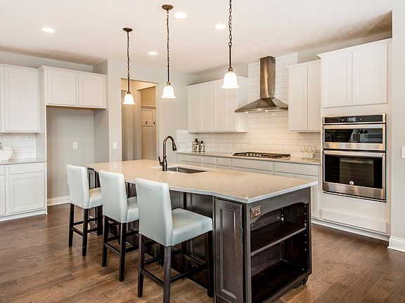 5th image of 6433 Brookview Manor Dr