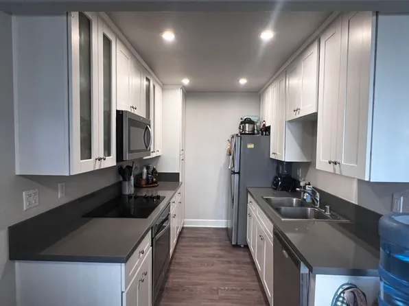 8548 Via Mallorca Unit B, La Jolla, CA 92037