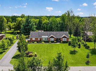 233 Cairns Cres, Fort Erie, ON L2A 5M4