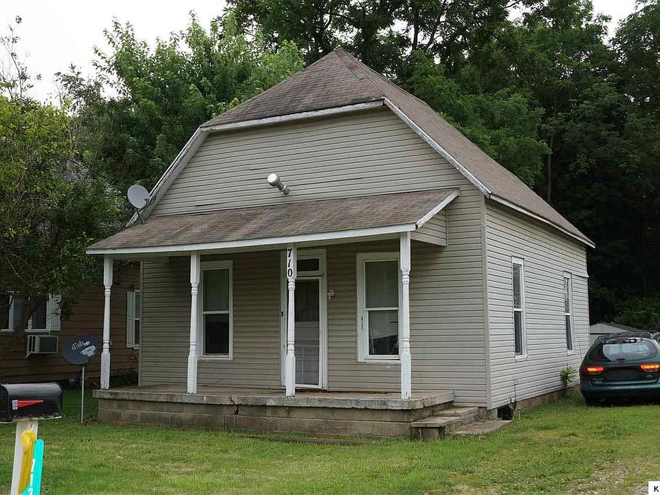 1st image of 710 Leroy St