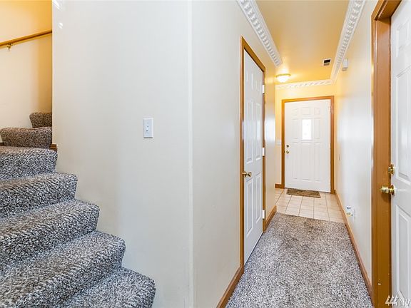 3rd image of 2436 I St NE
