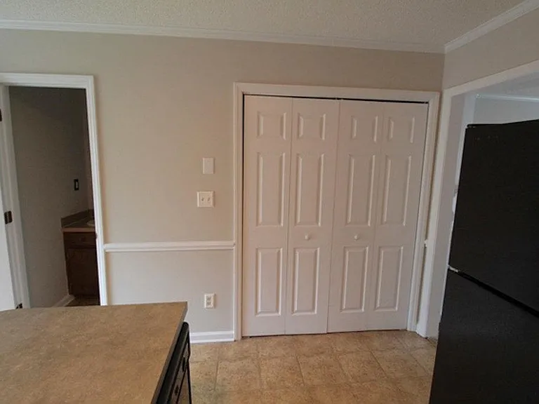 2345 Vineyard Dr #E-4 — Photo 9