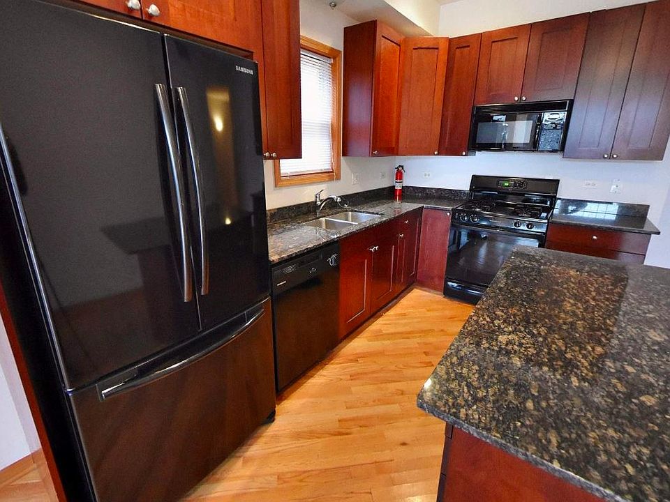 1st image of 2551 N Southport Ave #2L