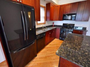2551 N Southport Ave #2L, Chicago, IL 60614