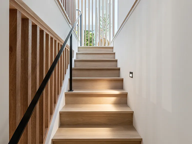 2 Semaphore Rd — Photo 20
