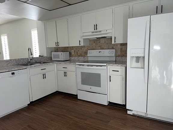 3rd image of 5123 Northdale Blvd