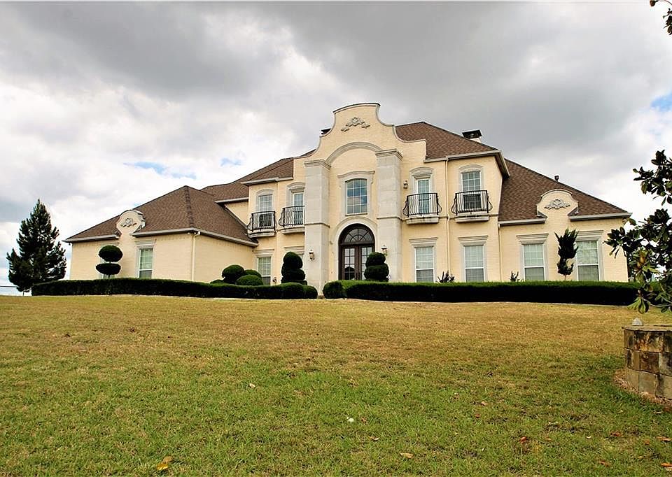 1st image of 253 Bayne Rd