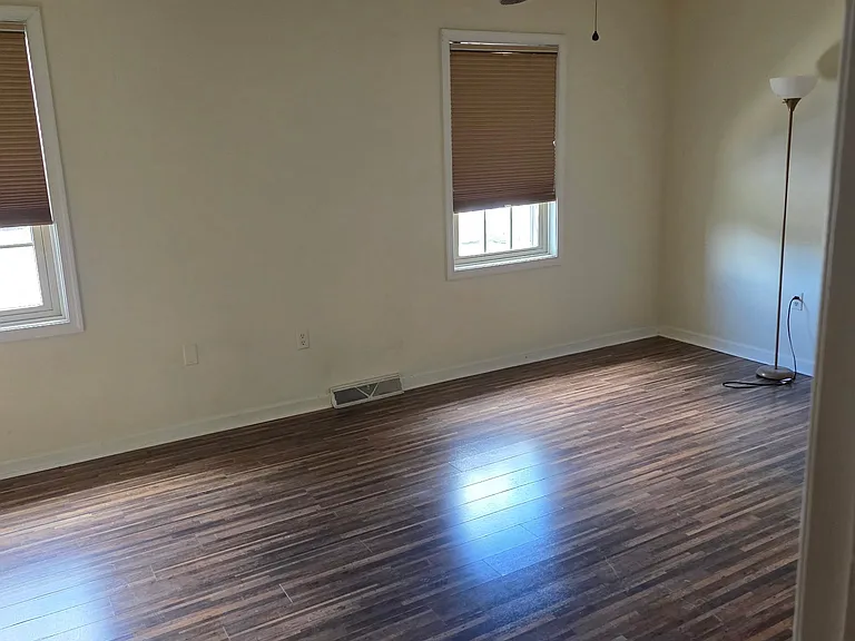 114 Millview Ct — Photo 13