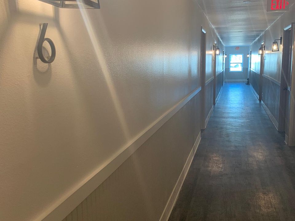 1st image of 4038 W Kennedy Blvd #12