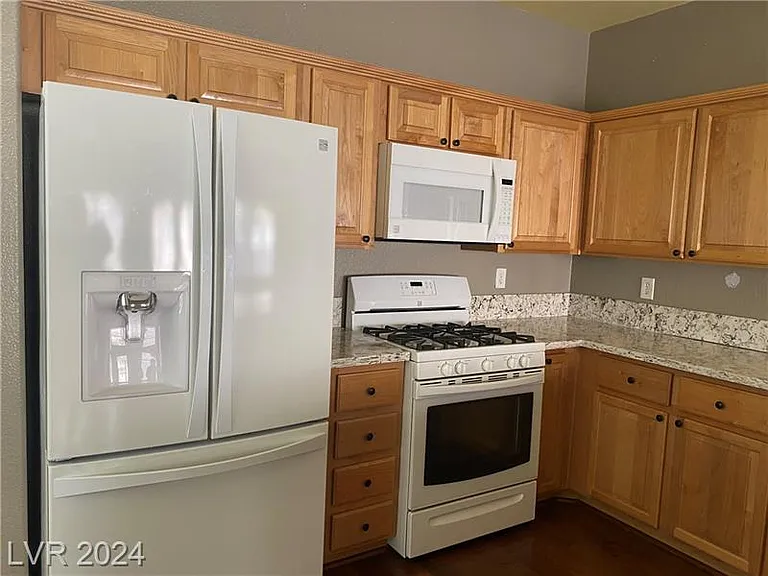 3308 Jamaica Princess Pl #2 — Photo 8