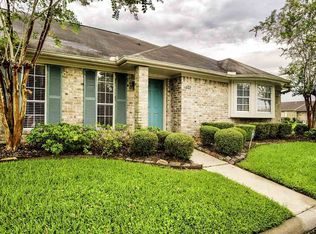 1202 Glen Meadow Ln, Beaumont, TX 77706