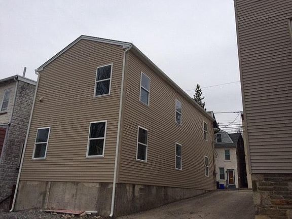 3rd image of 221 E Hector St #B