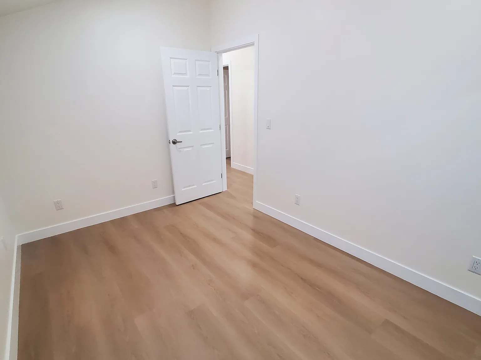 2 bed, $2,975 — Photo 3